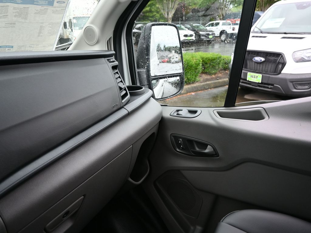 2025 Ford Transit 350
