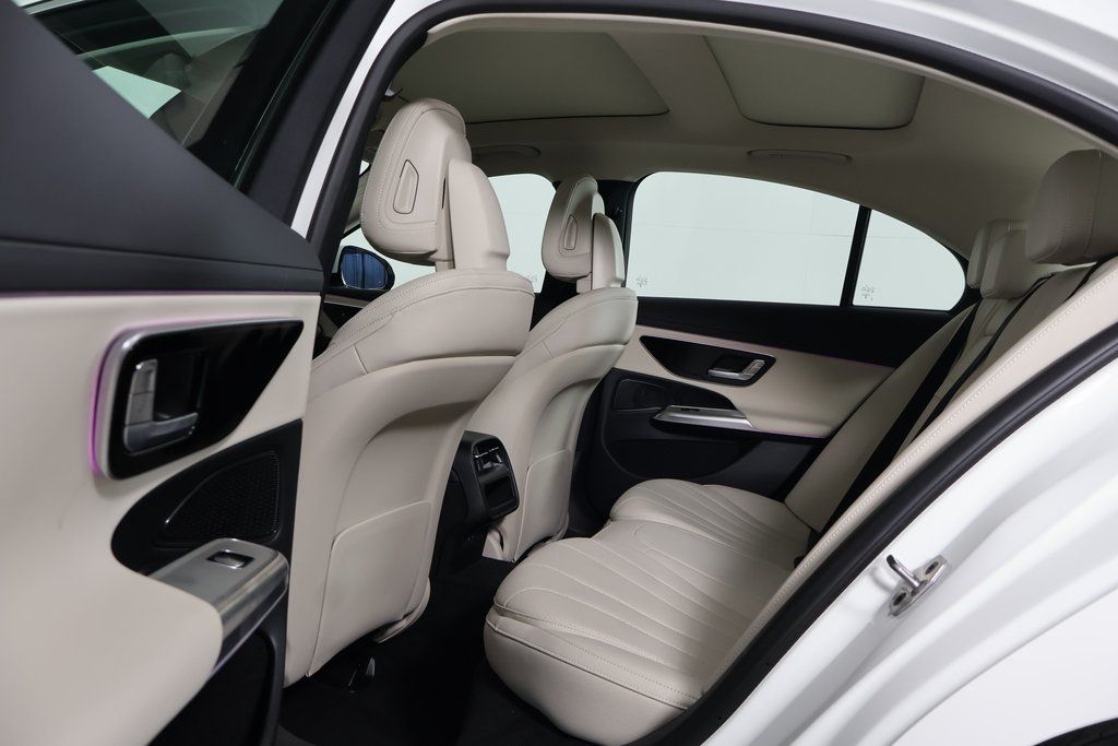 Thumbnail: 2026 Mercedes-Benz E-Class - 9