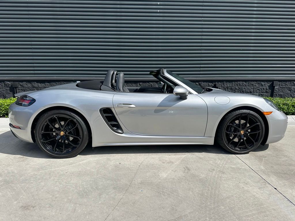 2024 Porsche 718 Boxster  11