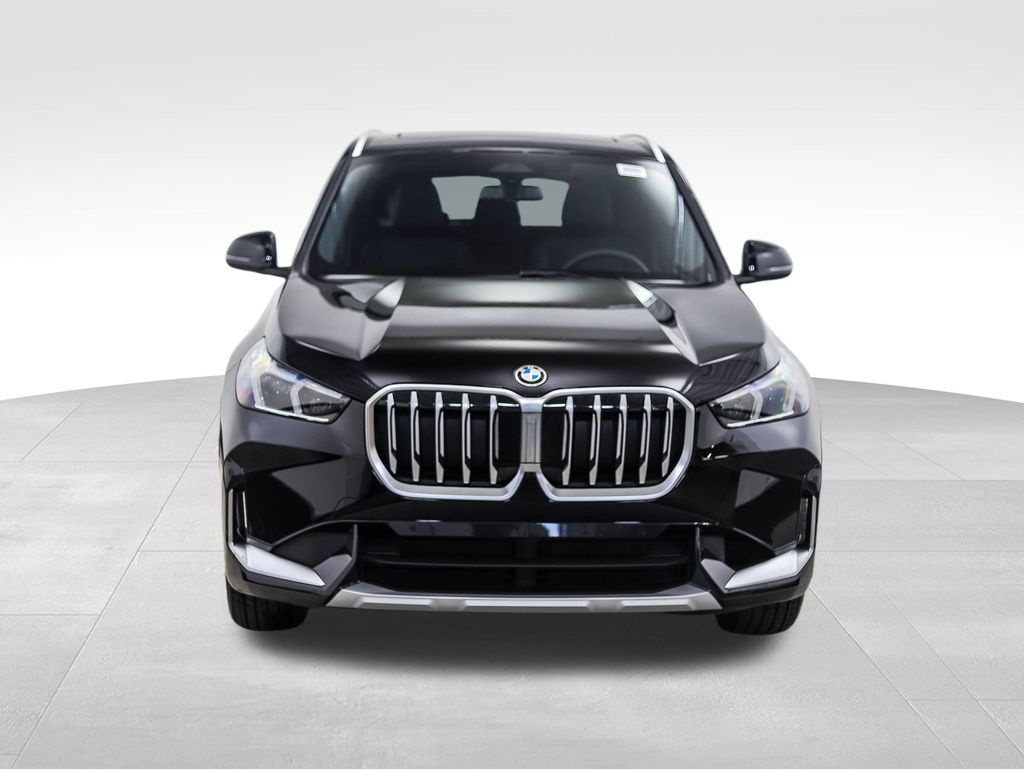 2025 BMW X1 xDrive28i 8