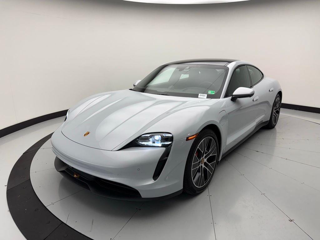 Thumbnail: 2022 Porsche Taycan - 23