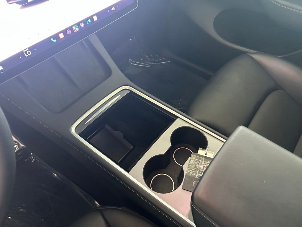 Used 2024  Tesla  image 42