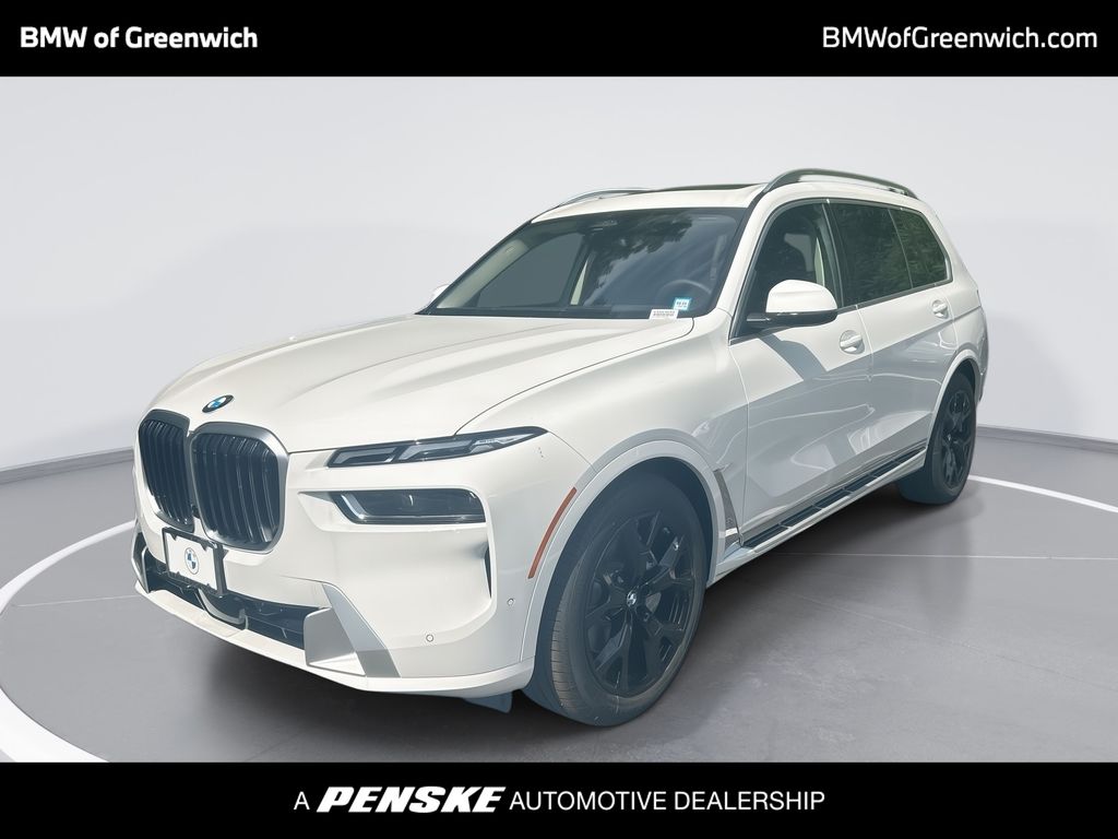 2025 BMW X7 xDrive40i Hero Image