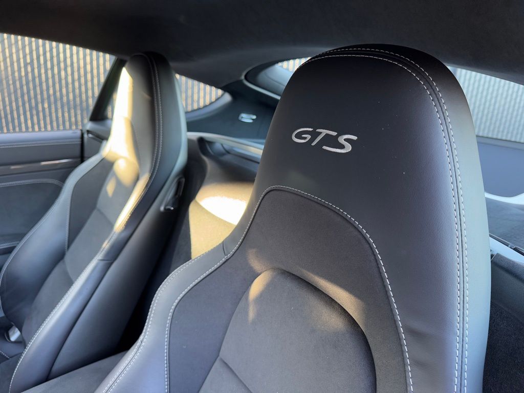 2024 Porsche 718 Cayman GTS 15