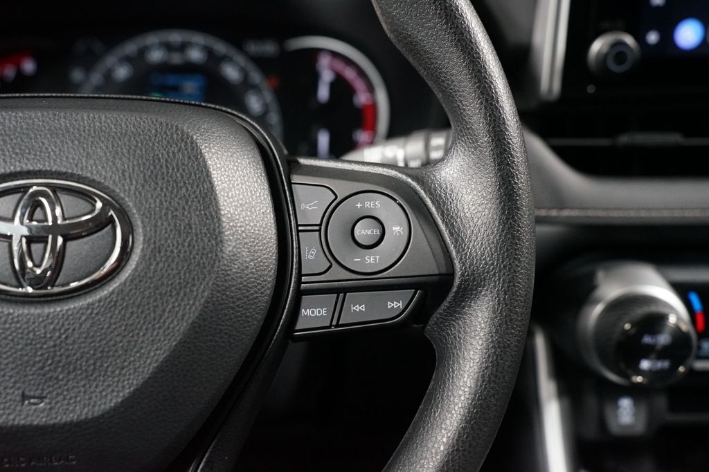 Thumbnail: 2025 Toyota RAV4 - 13