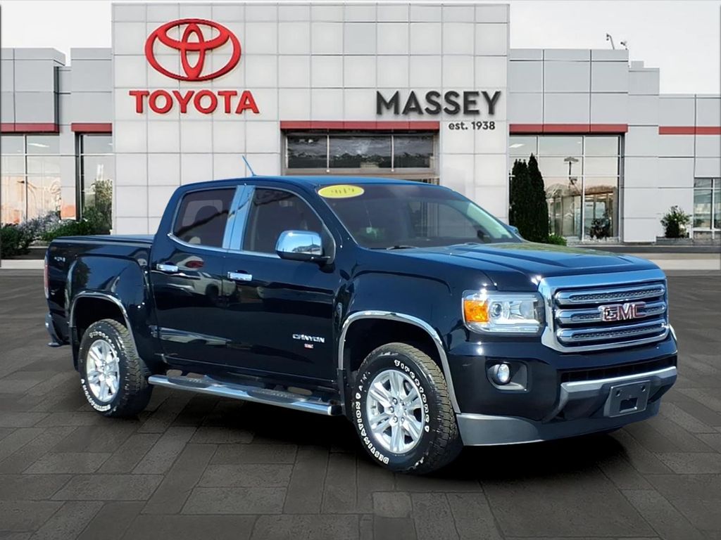 Onyx Black 2019 GMC Canyon SLE Crew Cab 4WD Pickup Truck Four-Wheel Drive 8-Speed Automatic