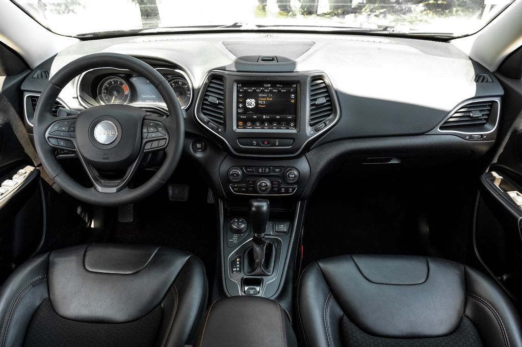 used 2022 Jeep Cherokee car, priced at $25,800
