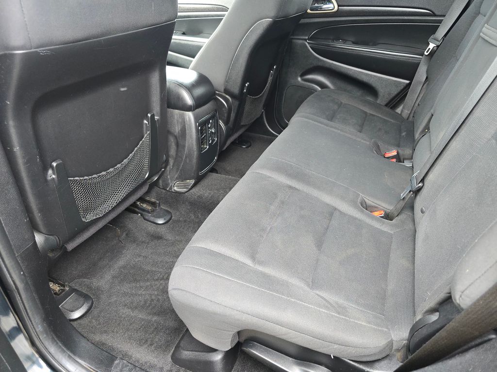 2014 Jeep Grand Cherokee Laredo photo 17
