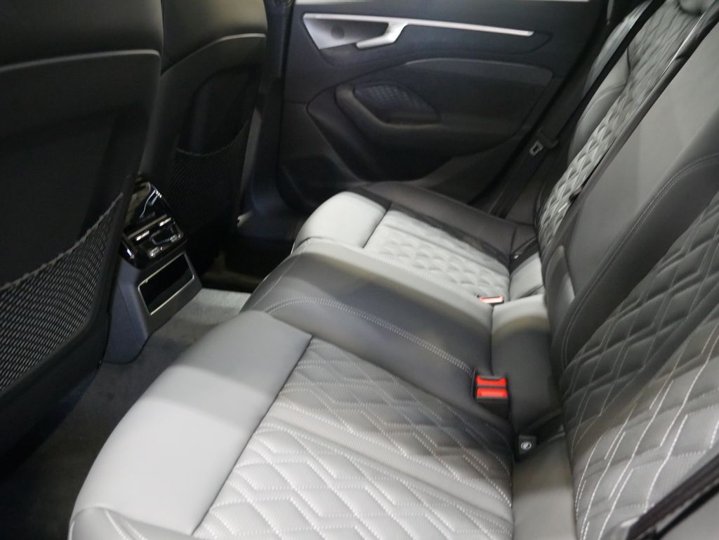 Thumbnail: 2026 Audi A6 - 21