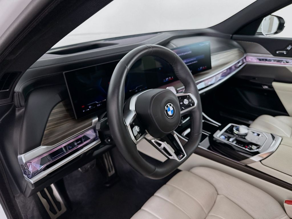 Thumbnail: 2023 BMW 7 Series - 9