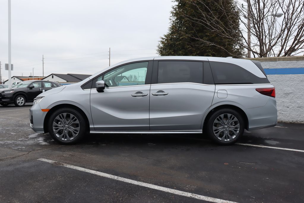 2025 Honda Odyssey Touring 2