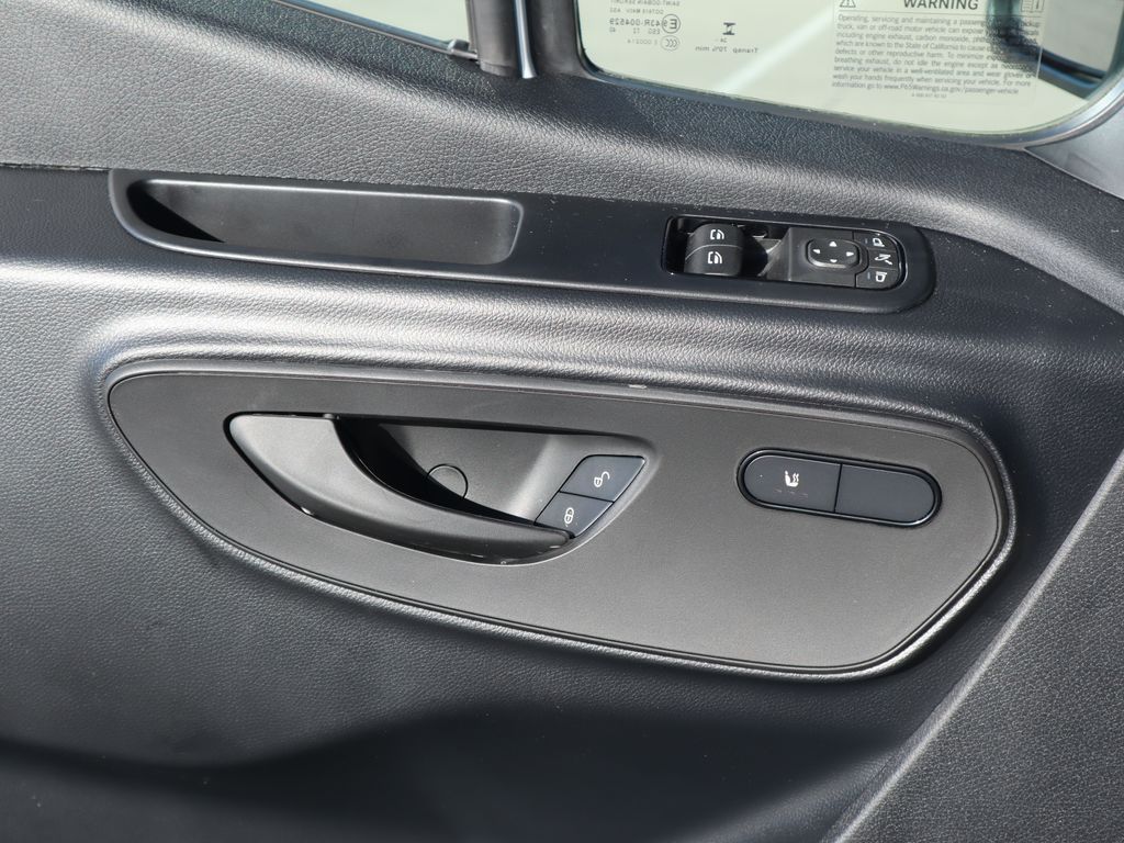 Thumbnail: 2025 Mercedes-Benz Sprinter - 21