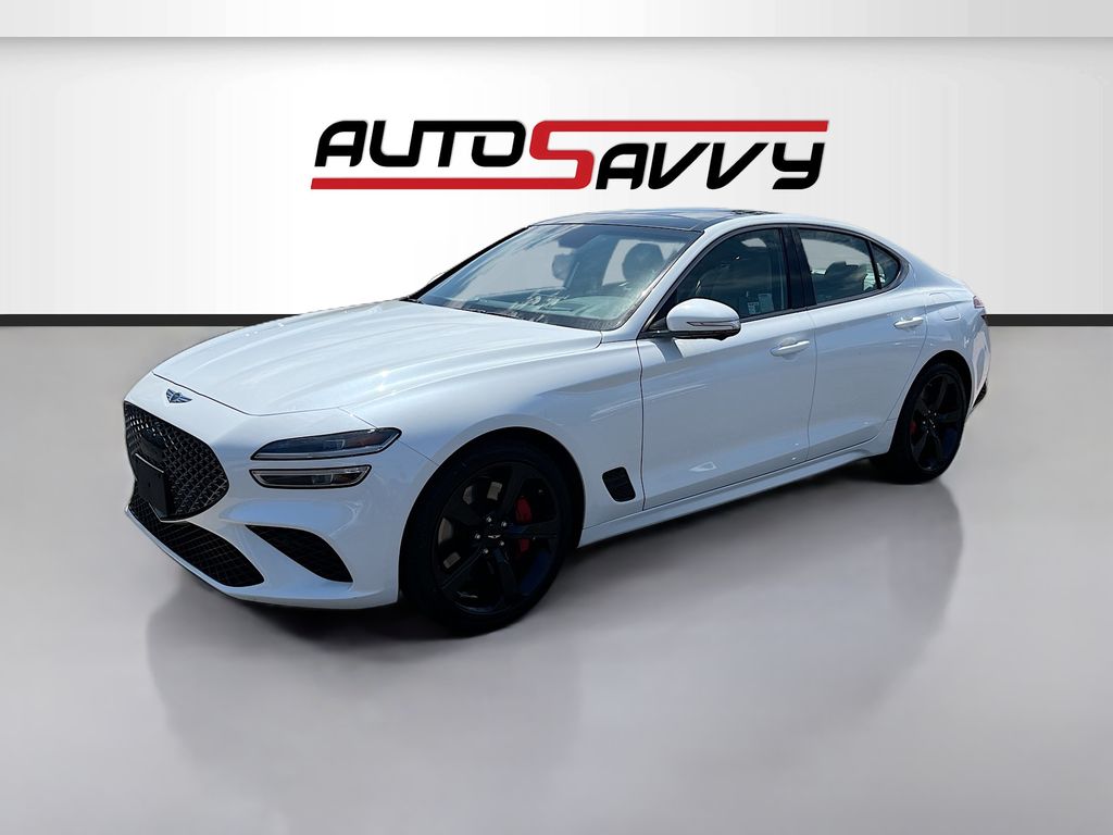 Used 2026 White Genesis 3.3T Sport Prestige image 3