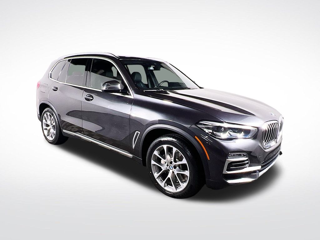 Used 2019 BMW X5 40i with VIN 5UXCR6C57KLL34247 for sale in Gladstone, OR