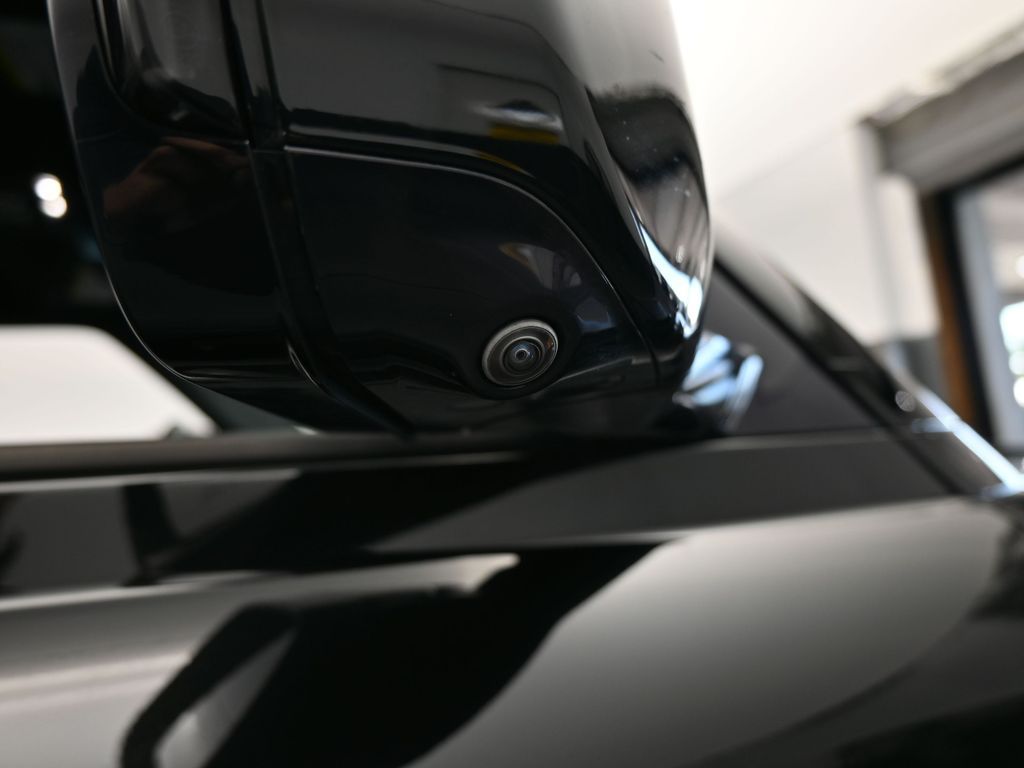 Used 2023 Black Land Rover X image 44