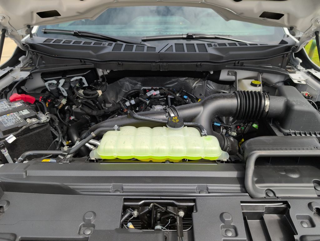 New 2026 White Ford XLT DARK TRAIL image 34