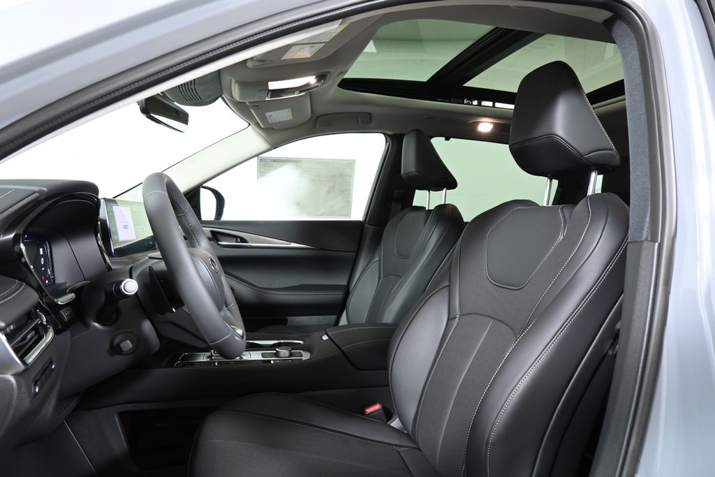 Thumbnail: 2026 INFINITI QX60 - 13