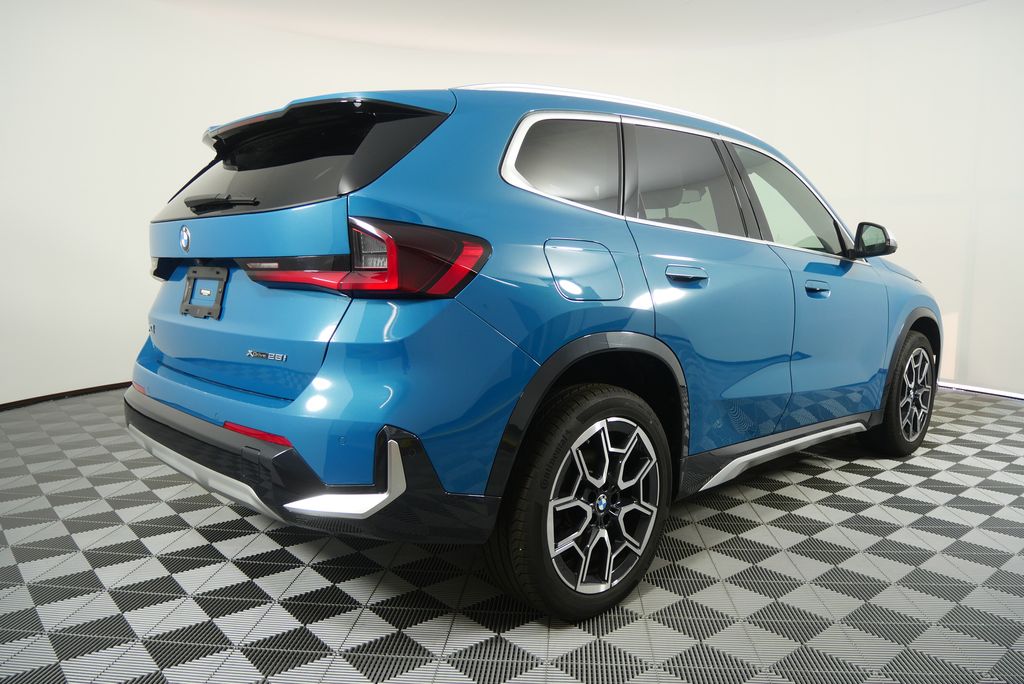 2023 BMW X1 xDrive28i 3