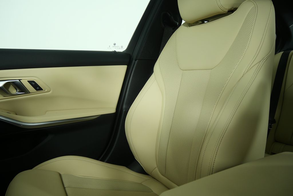 Thumbnail: 2026 BMW 3 Series - 25