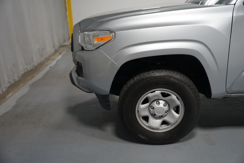 Thumbnail: 2022 Toyota Tacoma - 5