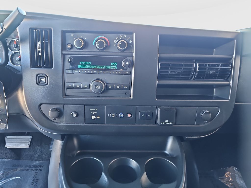 Used 2025 GMC Savana 3500 Van