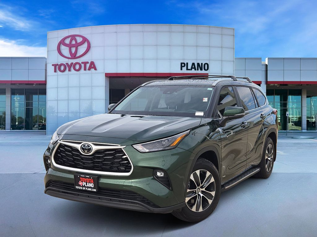 Cypress 2025 Toyota Highlander Hybrid XLE AWD SUV / Crossover All-Wheel Drive Continuously Variable Transmission