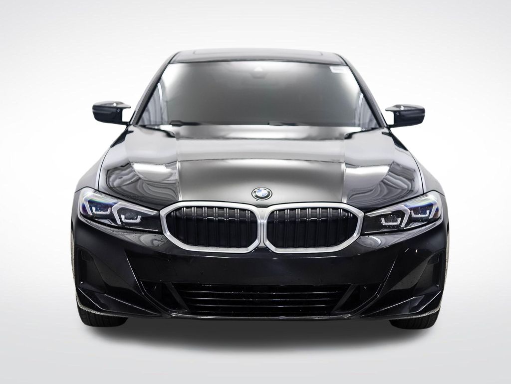 Thumbnail: 2024 BMW 3 Series - 8