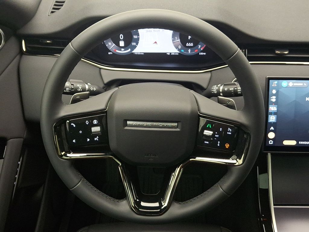 Thumbnail: 2026 Land Rover Range Rover Evoque - 21