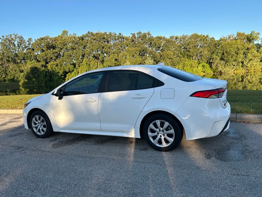 Thumbnail: 2022 Toyota Corolla - 3