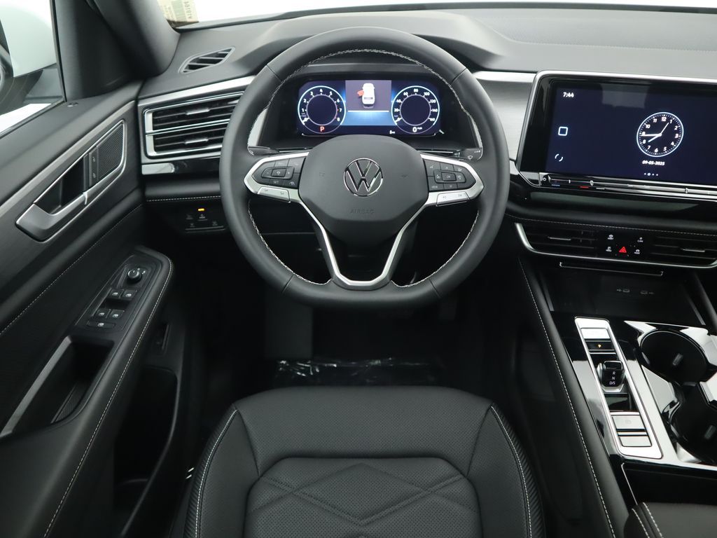 Thumbnail: 2026 Volkswagen Atlas - 10