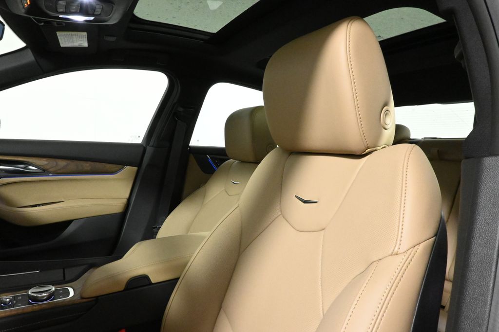 Thumbnail: 2025 Cadillac CT5 - 4