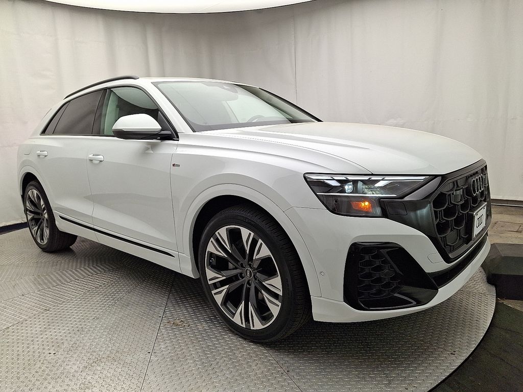 Thumbnail: 2026 Audi Q8 - 2