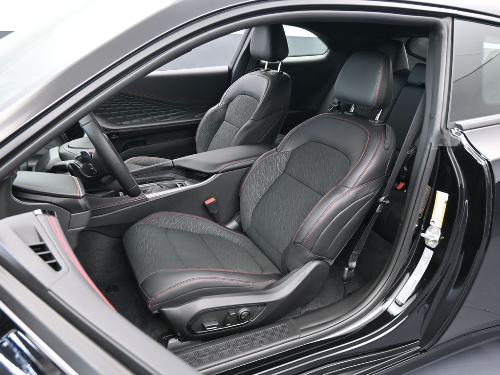 New 2026 Diamond Black Crystal Pearlcoat Dodge R/T Scat Pack image 10