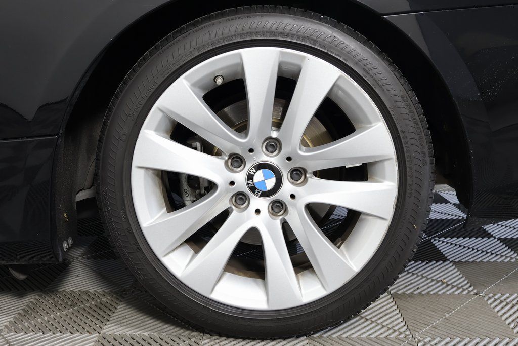 Thumbnail: 2013 BMW 3 Series - 13