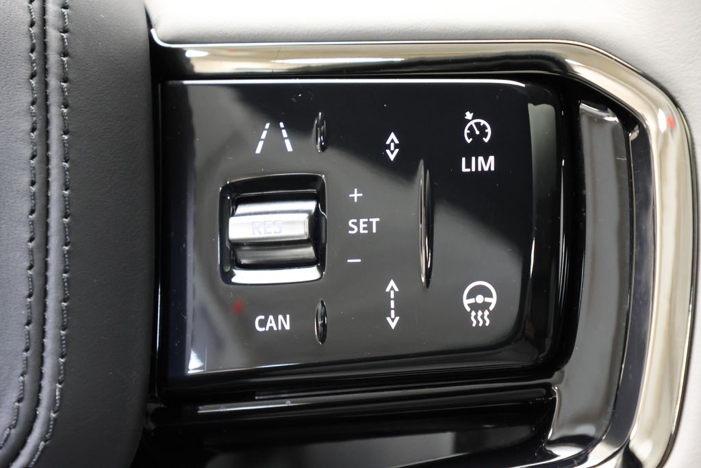 Thumbnail: 2026 Land Rover Range Rover Velar - 19