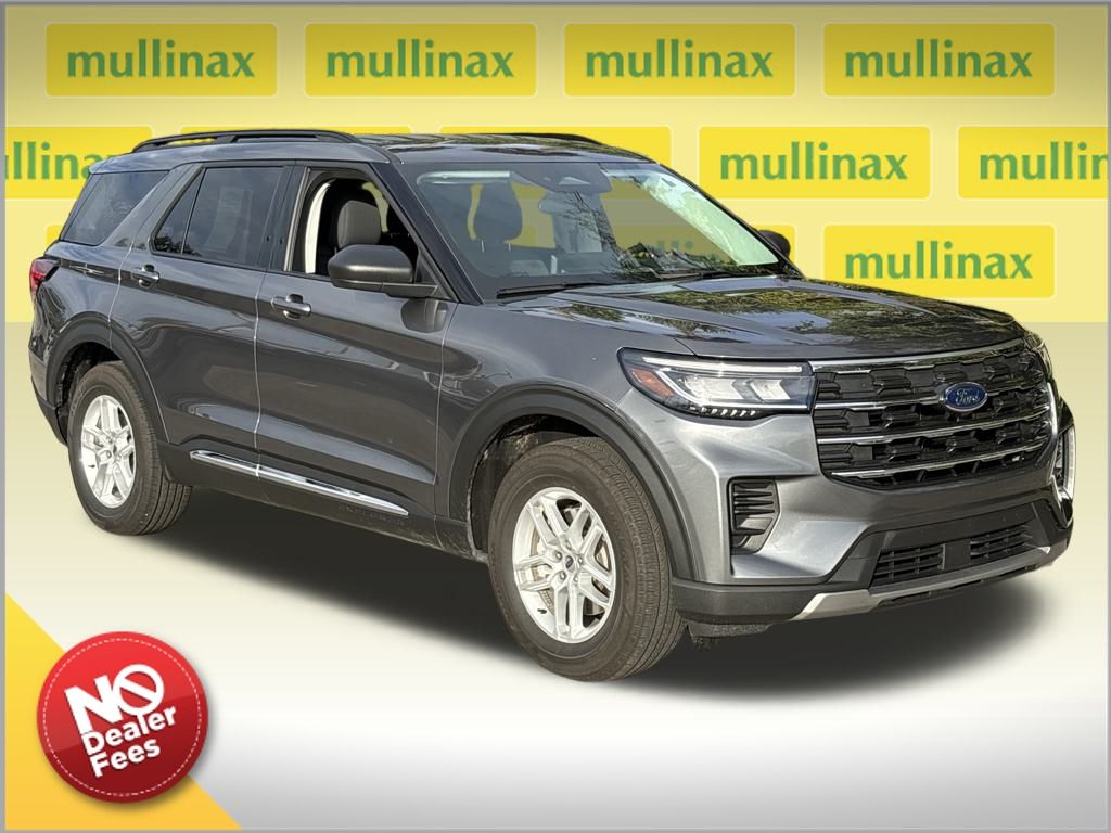 2025 Ford Explorer Active's photo