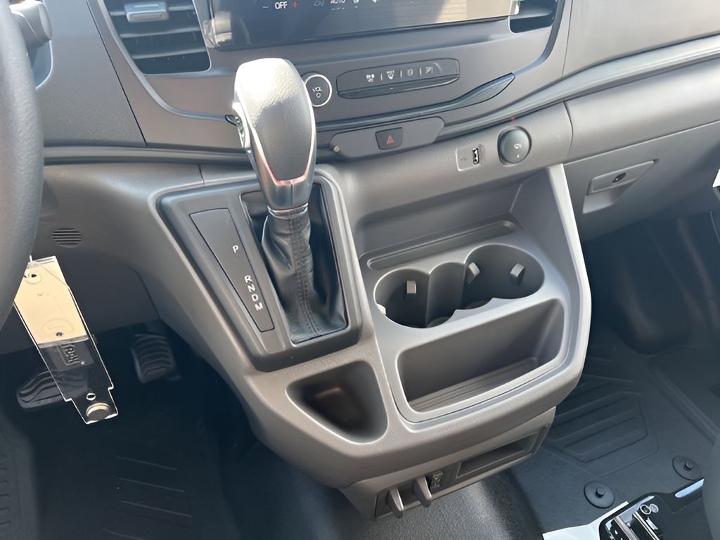 2025 Ford Transit-350