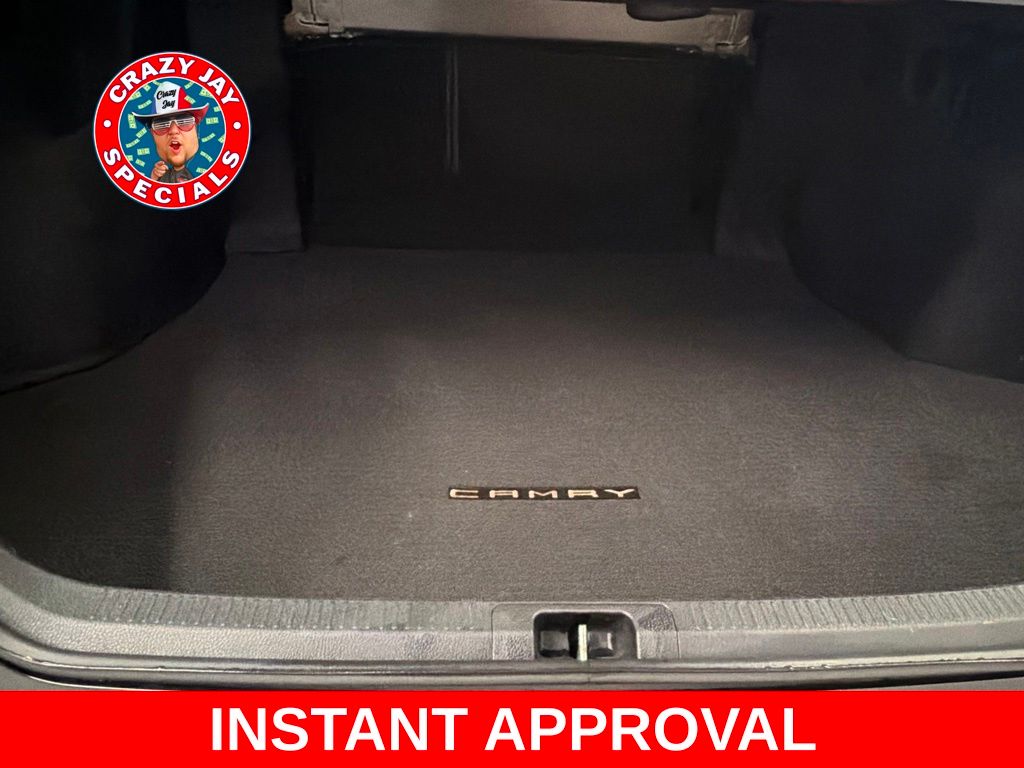 Used 2018 Toyota Camry Hybrid Sedan