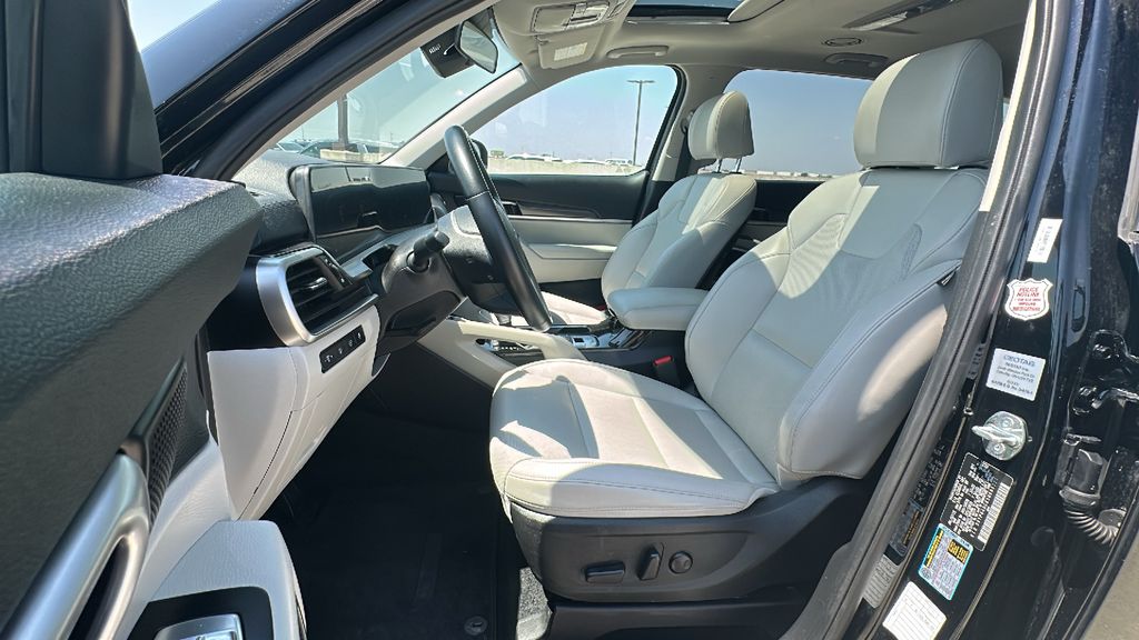 2025 Kia Telluride S Black at Baytown Hyundai