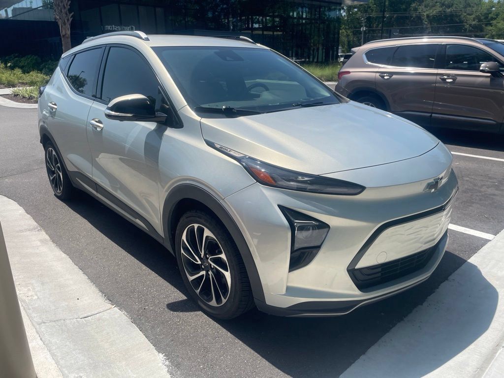 2023 Chevrolet Bolt EUV Premier's photo