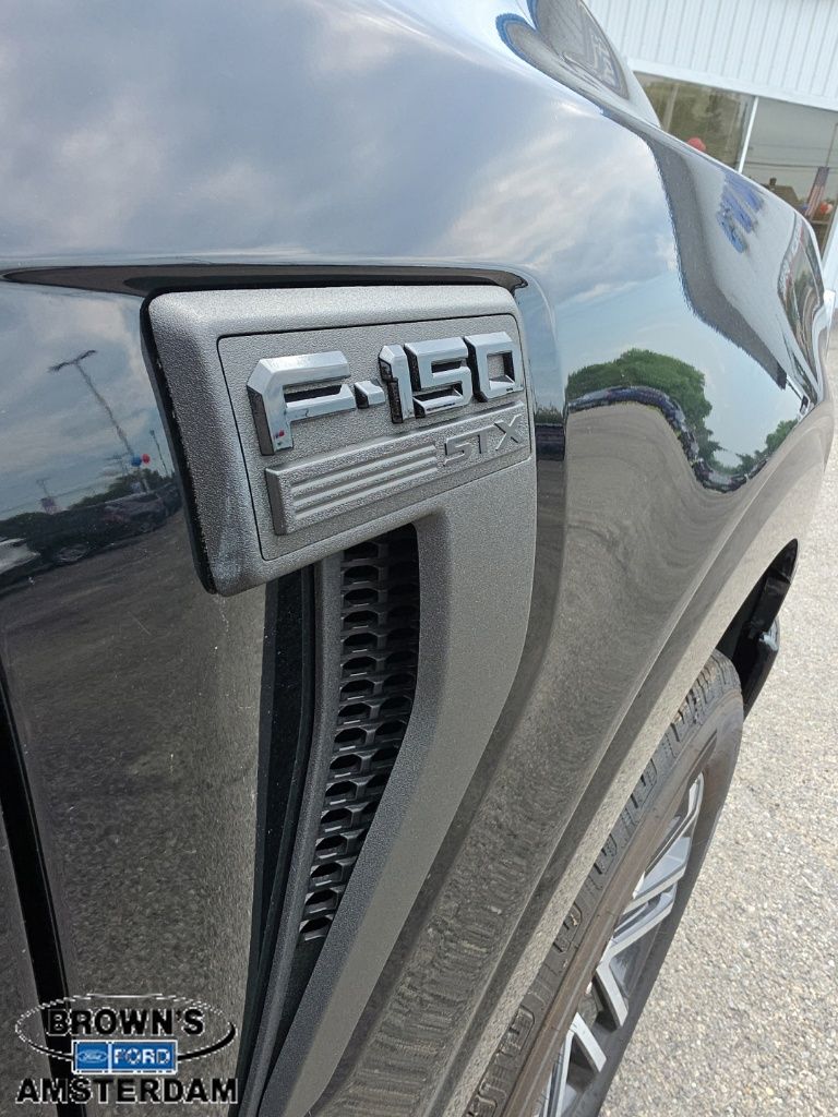 2023 Ford F-150 XL - 9