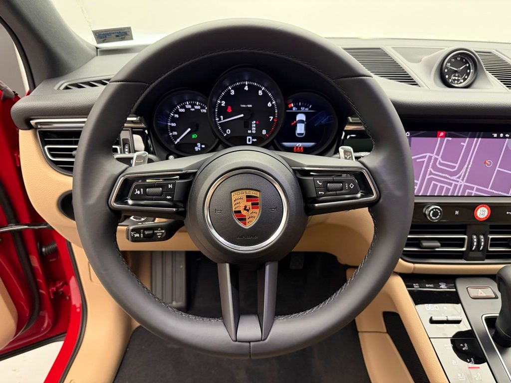 Thumbnail: 2026 Porsche Macan - 12