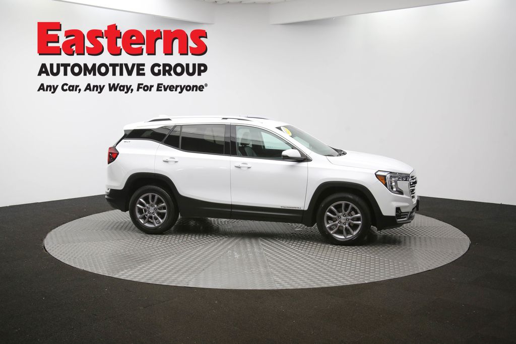 Used 2023 White GMC SLT image 47