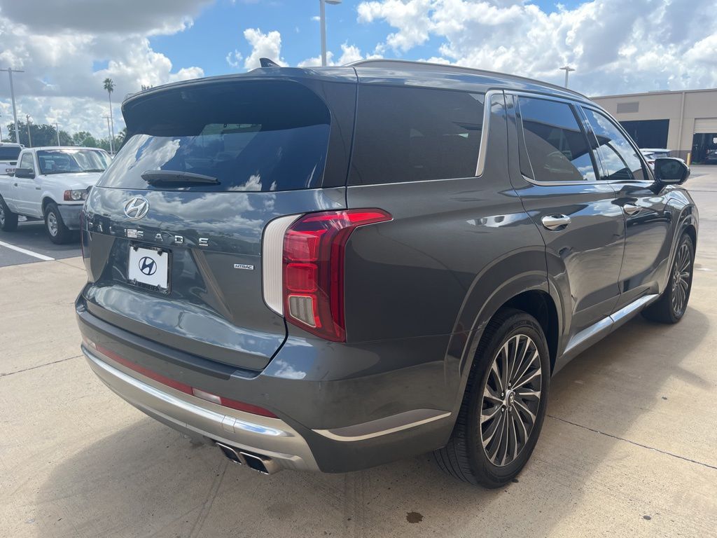 Thumbnail: 2024 Hyundai Palisade - 8