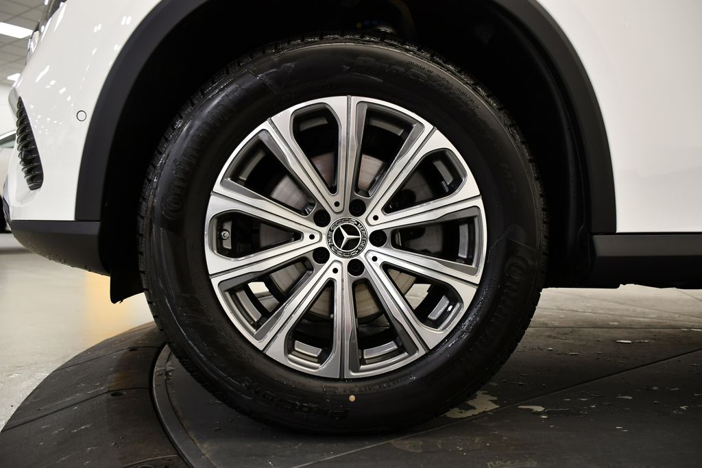 Thumbnail: 2026 Mercedes-Benz GLC - 13