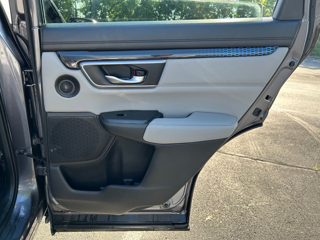 Thumbnail: 2017 Honda CR-V - 25