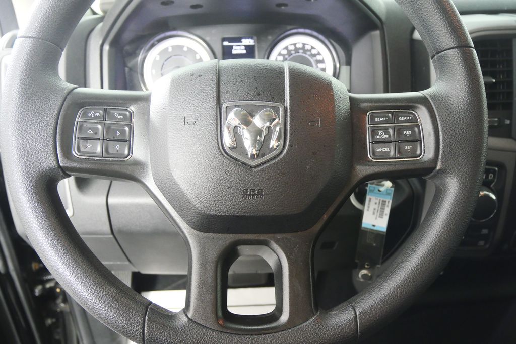 Thumbnail: 2022 RAM 1500 Classic - 22