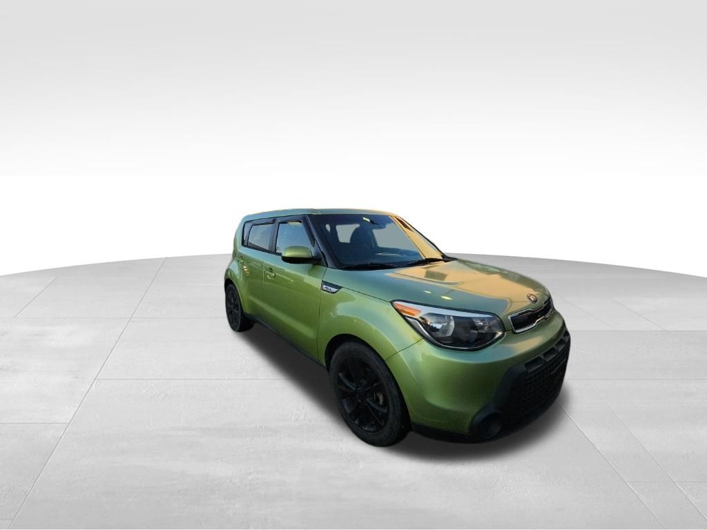 Used 2015 Green Kia Plus image 11
