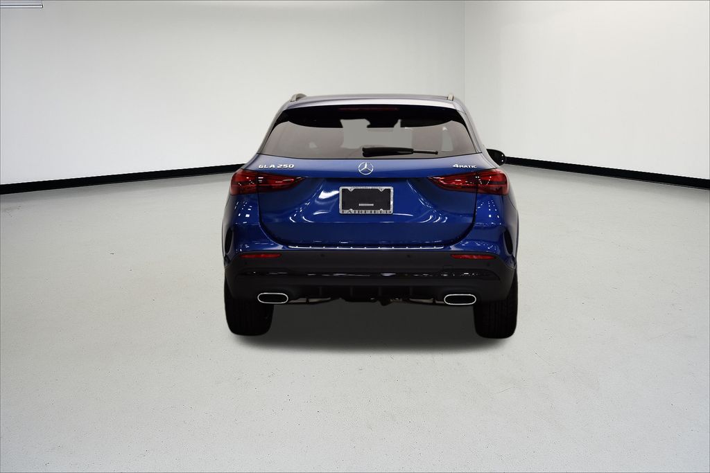 Thumbnail: 2025 Mercedes-Benz GLA - 4