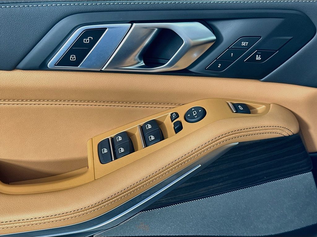 Thumbnail: 2026 BMW X5 - 20